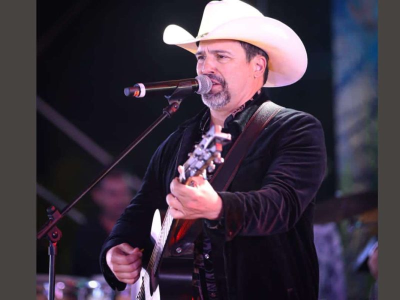 Cantante Bobby Pulido