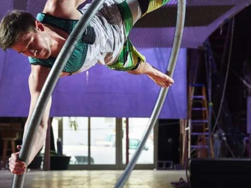 Cyr Wheel Show