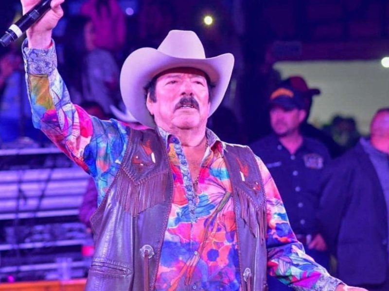 Lalo Mora Cantante