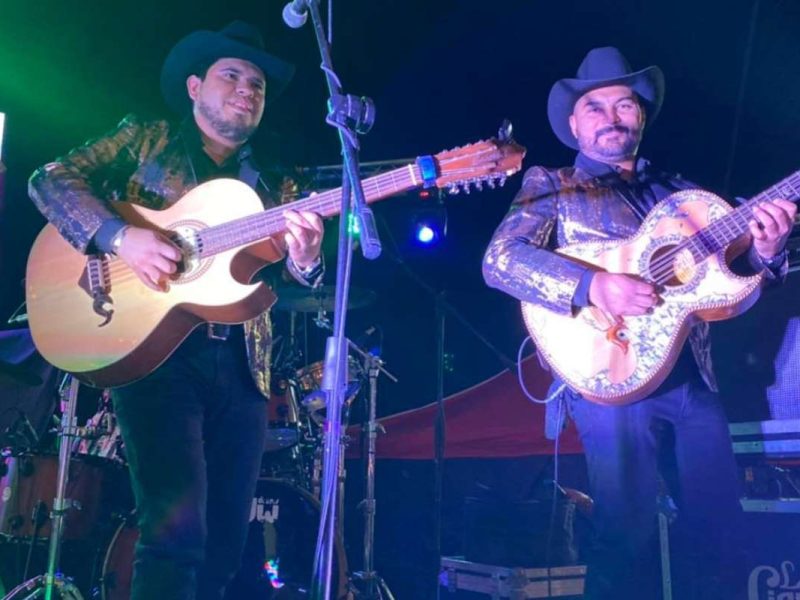 Grupo Paco Barrón y sus Norteños Clan