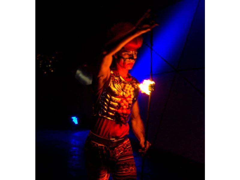 Show de Danza con Fuego y Tambores Africanos