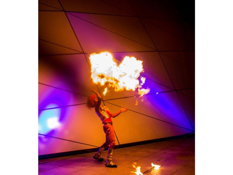 Show de Danza con Fuego y Tambores Africanos