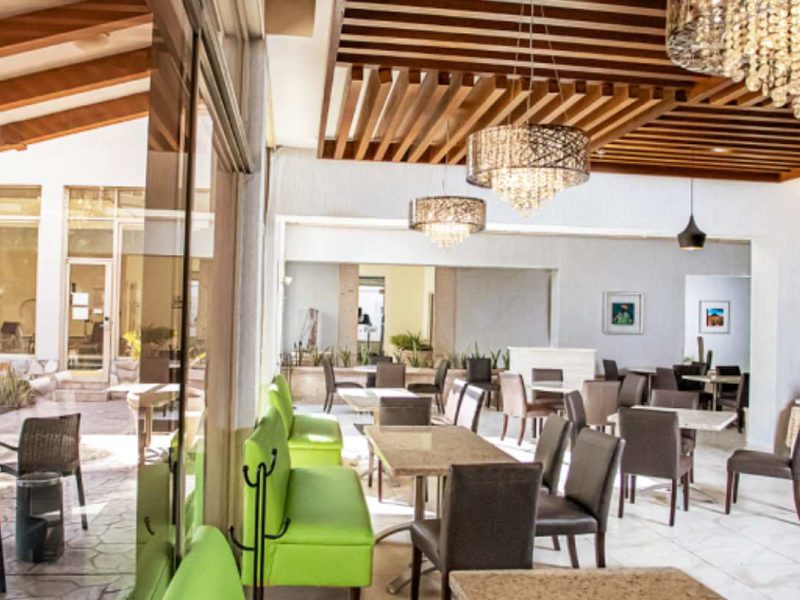 Restaurante Mezze Double Tree By Hilton