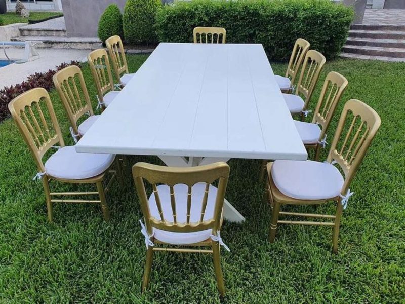 Renta de Mesa Rectangular Color Blanco de Madera para Eventos