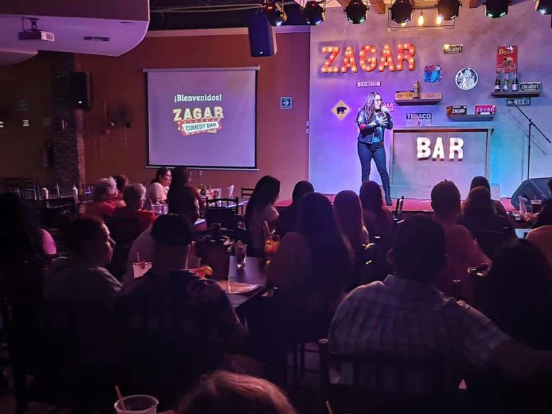 Priscila Santillano Comediante