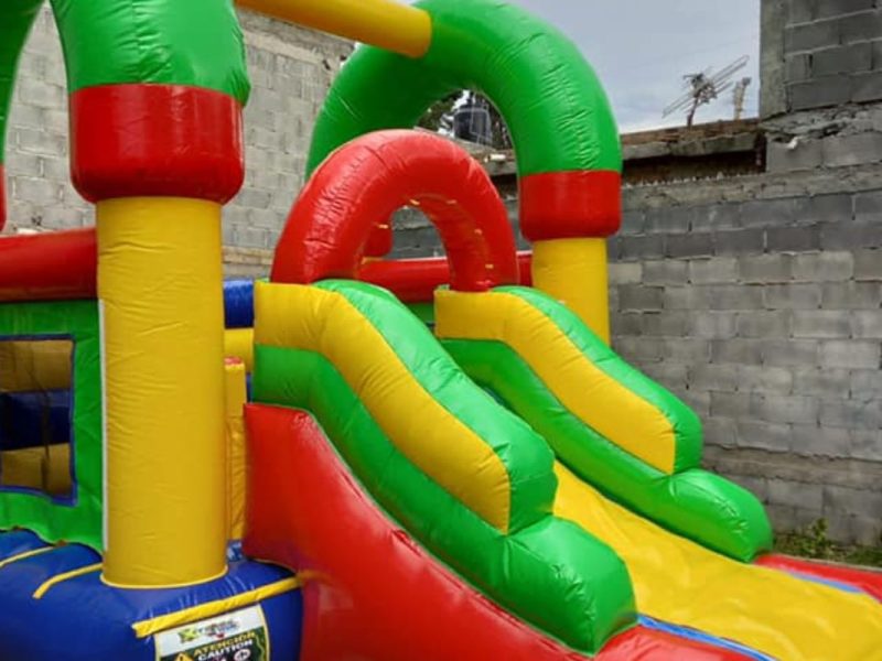 Renta de Inflable Arcos Play