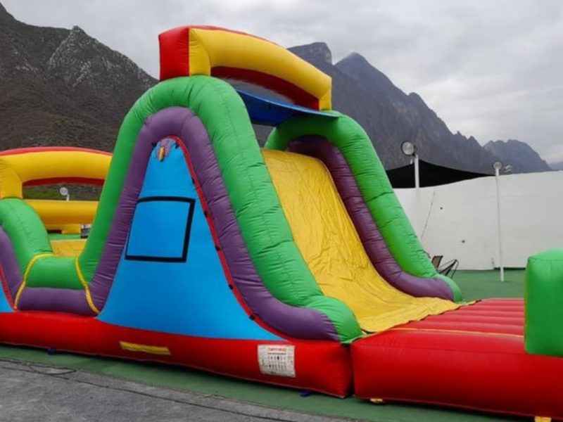 Renta de Inflable Obstáculos de colores