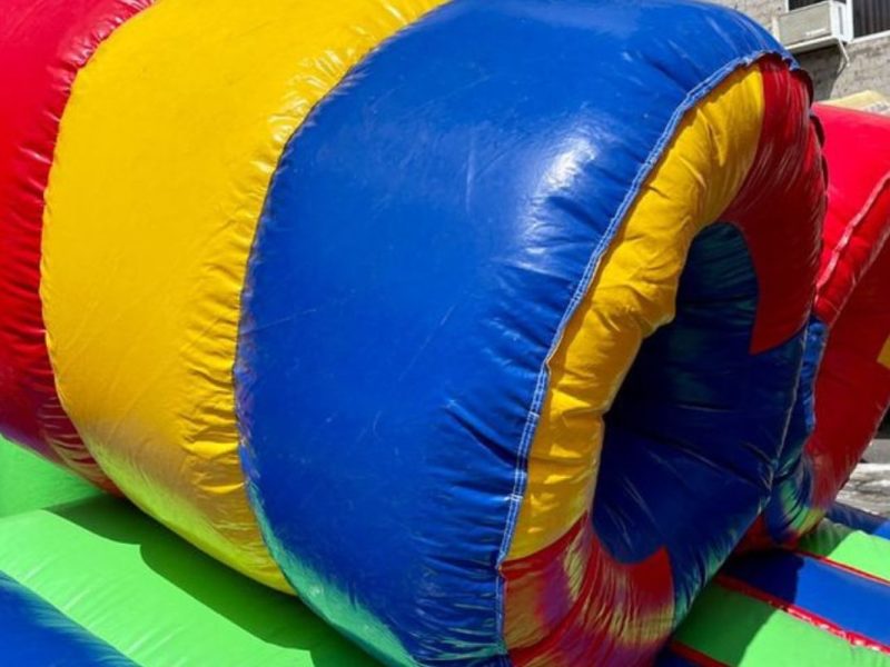 Renta de Inflable Obstáculos 8 mts