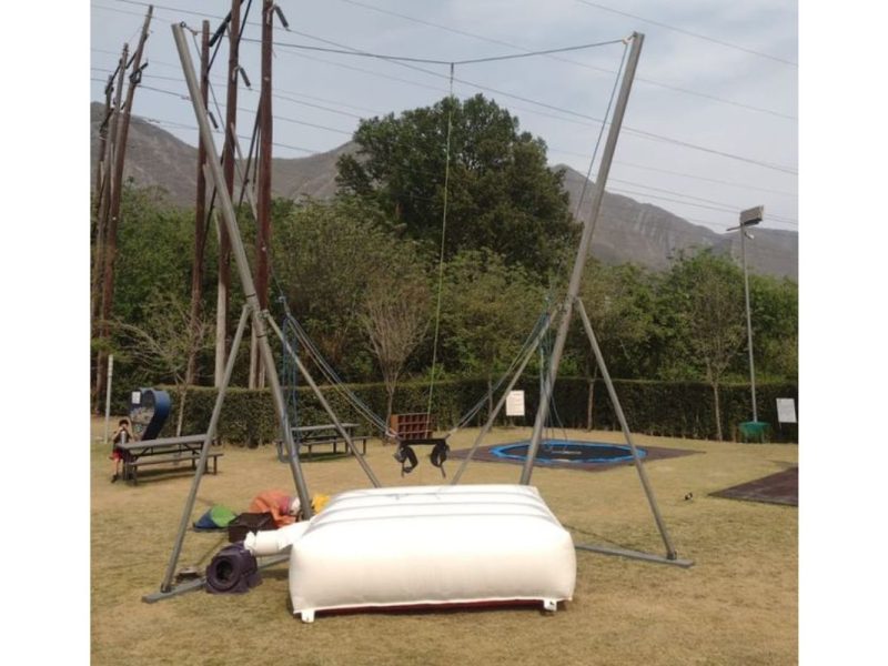 Renta de Bungee Rosa o Blanco