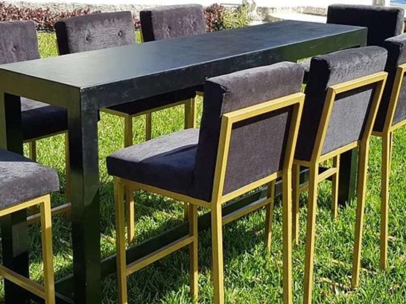 Renta de Mesa Rectangular Tipo Bar de Madera Color Negro