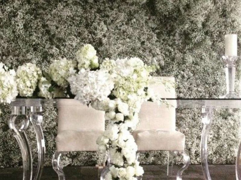 Renta de Sillas para Novios