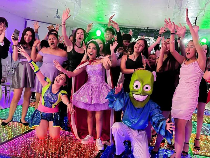 Show con Personajes para Bodas y XV años