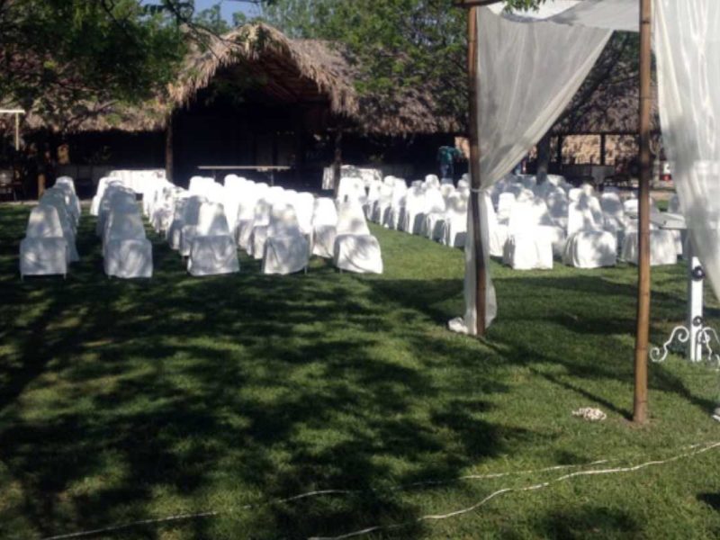 Salón Los Adobes