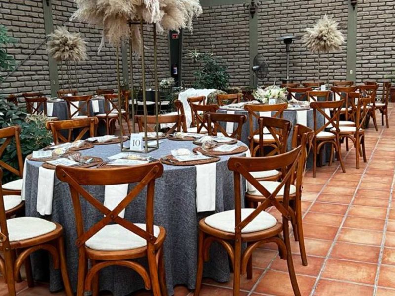 Salón Los Adobes