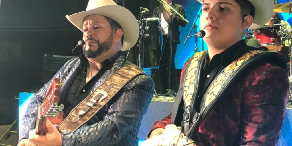 Isaias Lucero Cantante