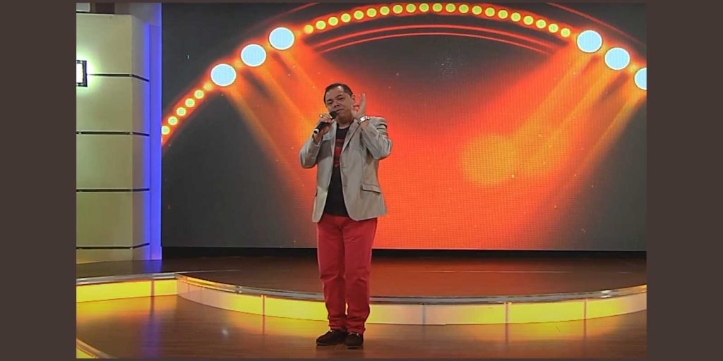 Show cómico con imitación seria de Juan Gabriel, Vicente Fernández, Mijares, José José y muchos más.