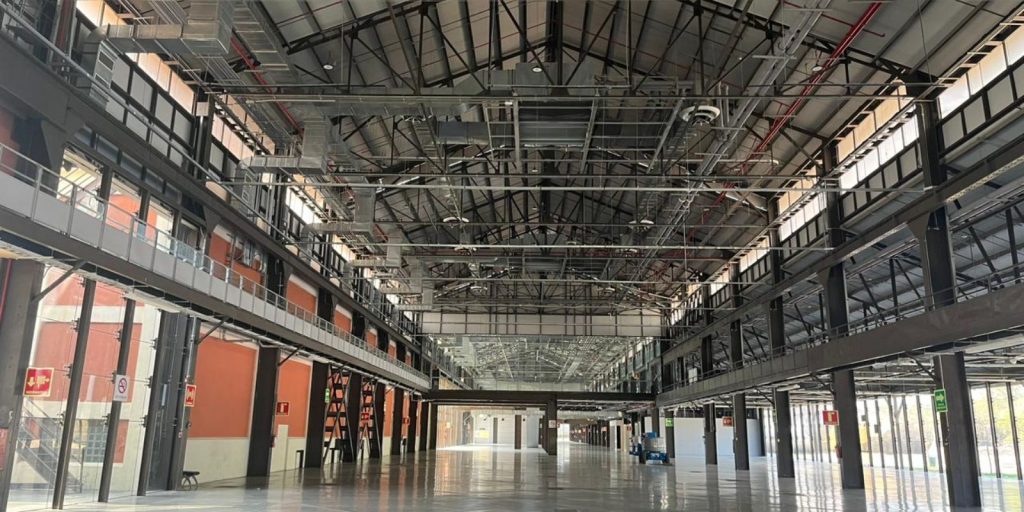 Nave Lewis Ala Acero