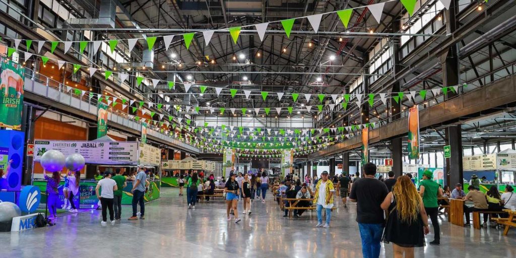 Nave Lewis Ala Acero