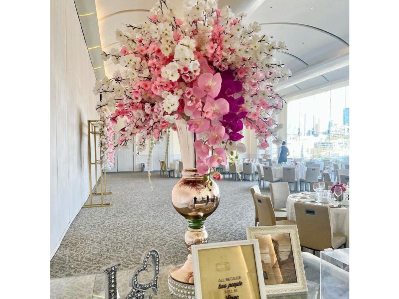 Arreglos Florales Renta de Mobiliario y Decoración