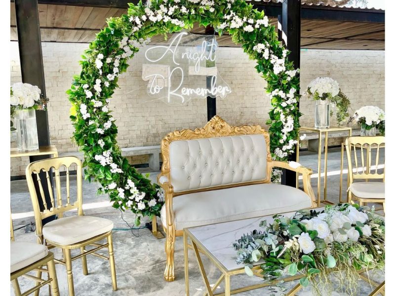 Arreglo Floral para Mesa de Honor o Mesa de Firmas