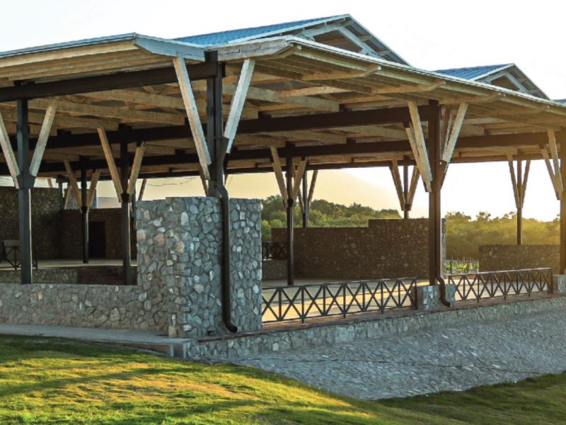 Parvada Salón De Eventos En Viñedo