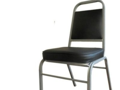 Silla Negra Acojinada En Renta