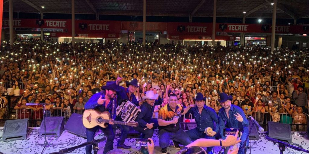 Arnulfo Jr. Rey y As Cantante