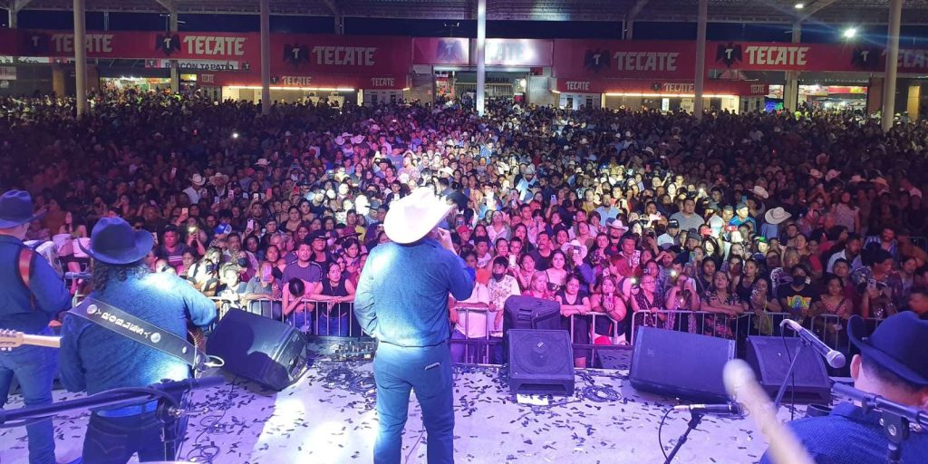 Arnulfo Jr. Rey y As Cantante