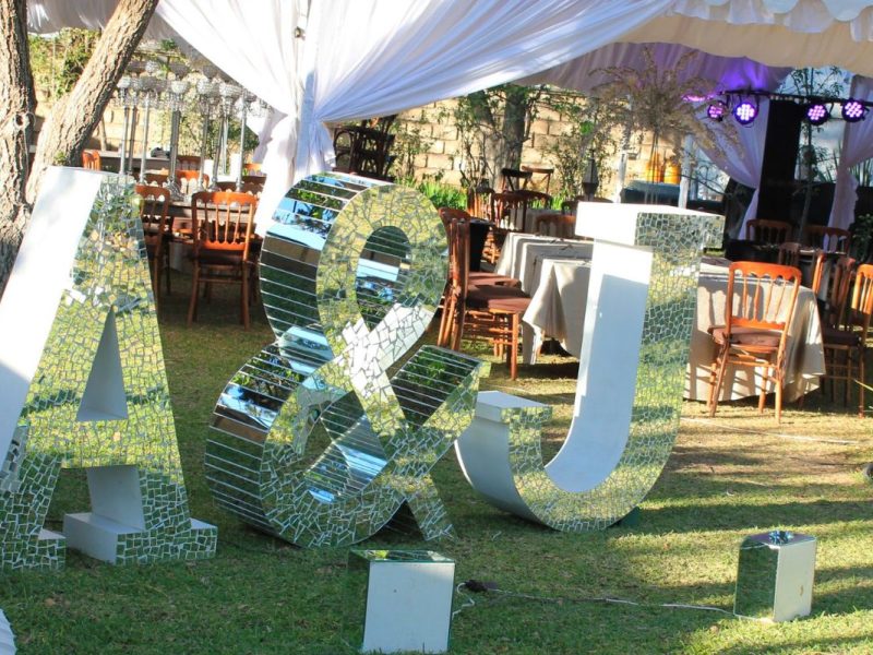 Renta de Letras Gigantes Decorativas