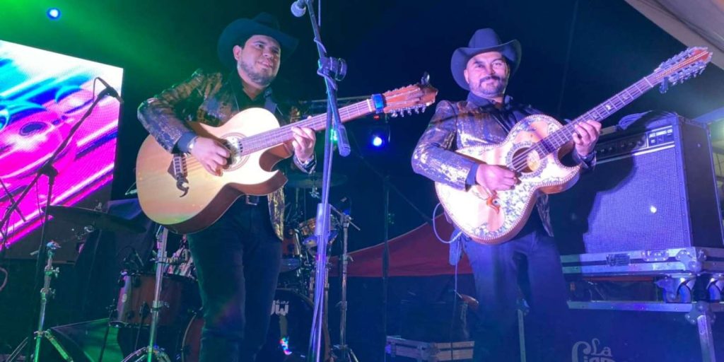 Grupo Paco Barrón y sus Norteños Clan