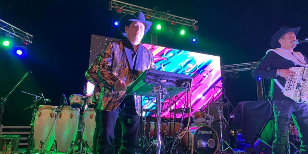 Grupo Paco Barrón y sus Norteños Clan