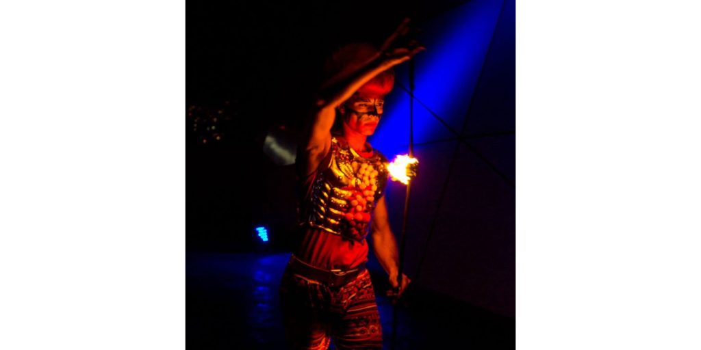 Show de Danza con Fuego y Tambores Africanos