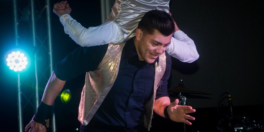 Show de Acrobacias "Jazz Contempo"