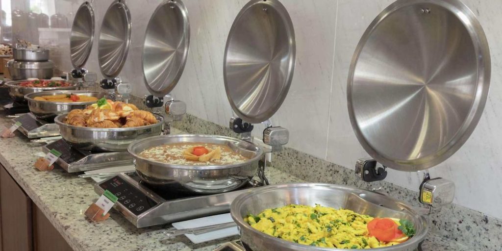 Restaurante Mezze Double Tree By Hilton