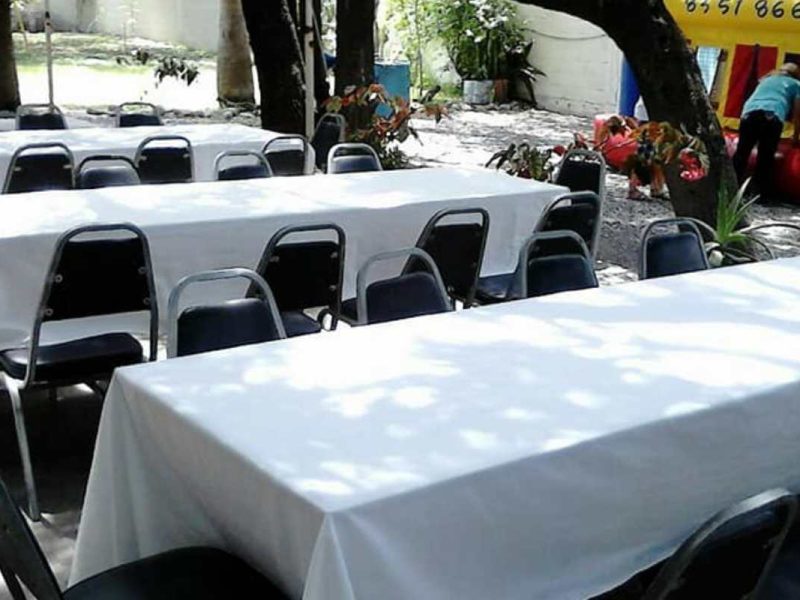 Renta de Mesas (Incluyen 10 Sillas Banqueteras o Avant Garde y Mantel)