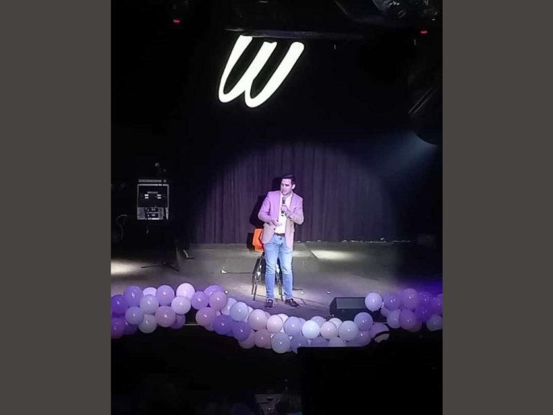 Arturo Manzo Comediante
