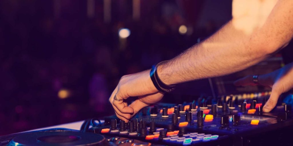 Renta Servicio de DJ