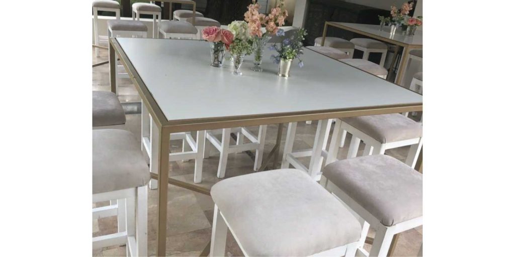 Renta Mesa Alta Color Oro