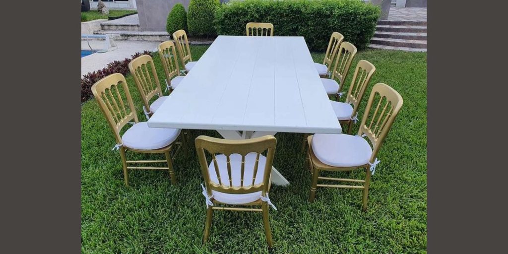 Renta de Mesa Rectangular Color Blanco de Madera para Eventos