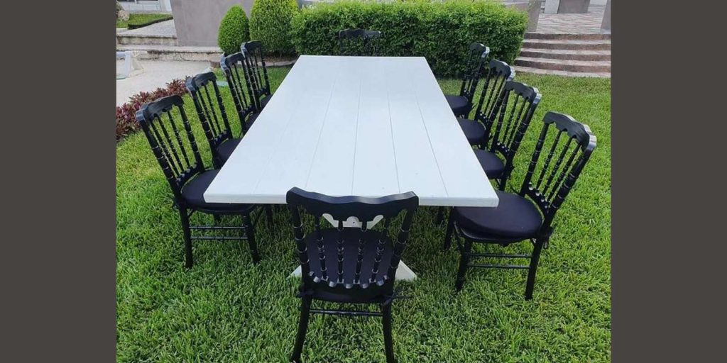 Renta de Mesa Rectangular Color Blanco de Madera para Eventos