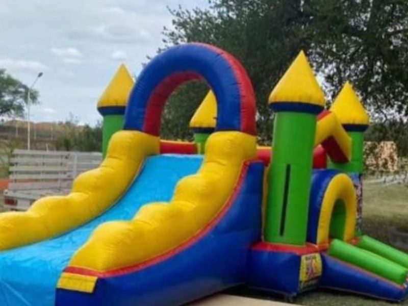 Renta de Castillo Inflable seco o acuático