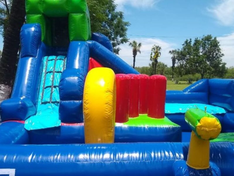 Renta de Inflable Acua Zone