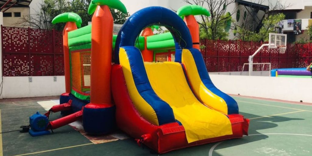 Renta de Inflable con Palmas