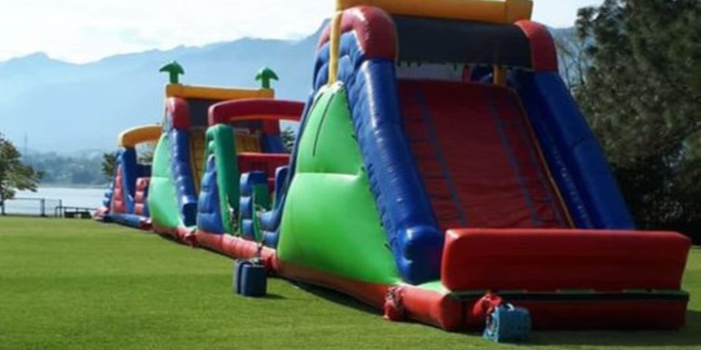 Renta de Inflable Doble Xtreme Challenger