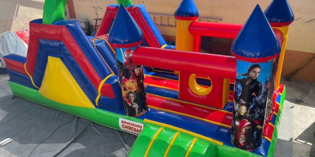 Renta de Inflable con temática escalador mix