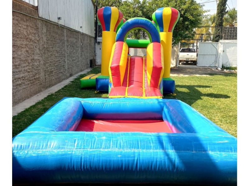 Renta de Inflable Escalador con alberca
