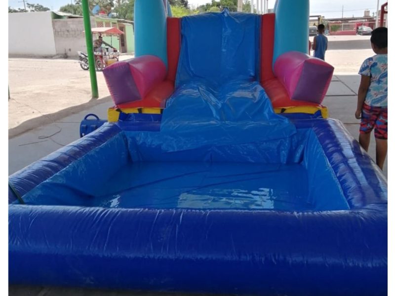 Renta de Inflable Escalador con alberca