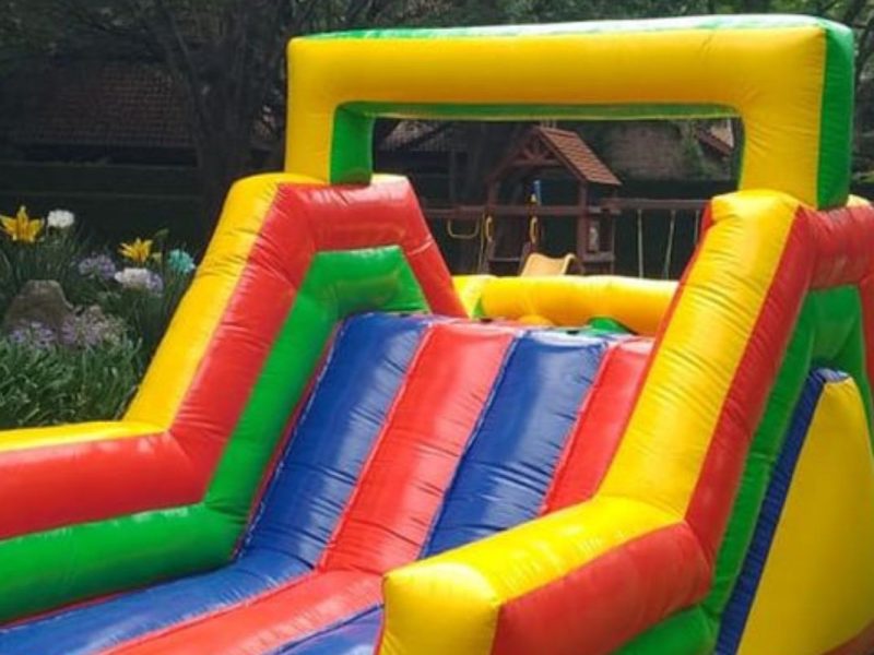 Renta de Inflable Obstáculos 7 mts