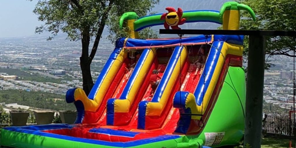 Renta de Inflable Palmas Doble Carril