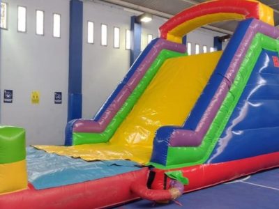 Renta de Inflable Obstáculos de colores
